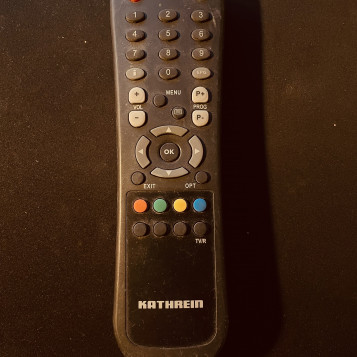 Oryginalny pilot do telewizora Kathrein czarny