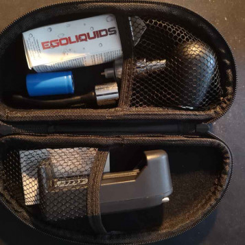 Vape Pipe Kamry K1000 E-Pipe Case + Ładowarka czarny