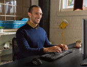 Klawiatura bezprzewodowa Microsoft Comfort Desktop 5050 AZERTY – zdjęcie 3