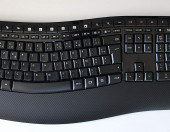 Klawiatura bezprzewodowa Microsoft Comfort Desktop 5050 AZERTY – zdjęcie 1