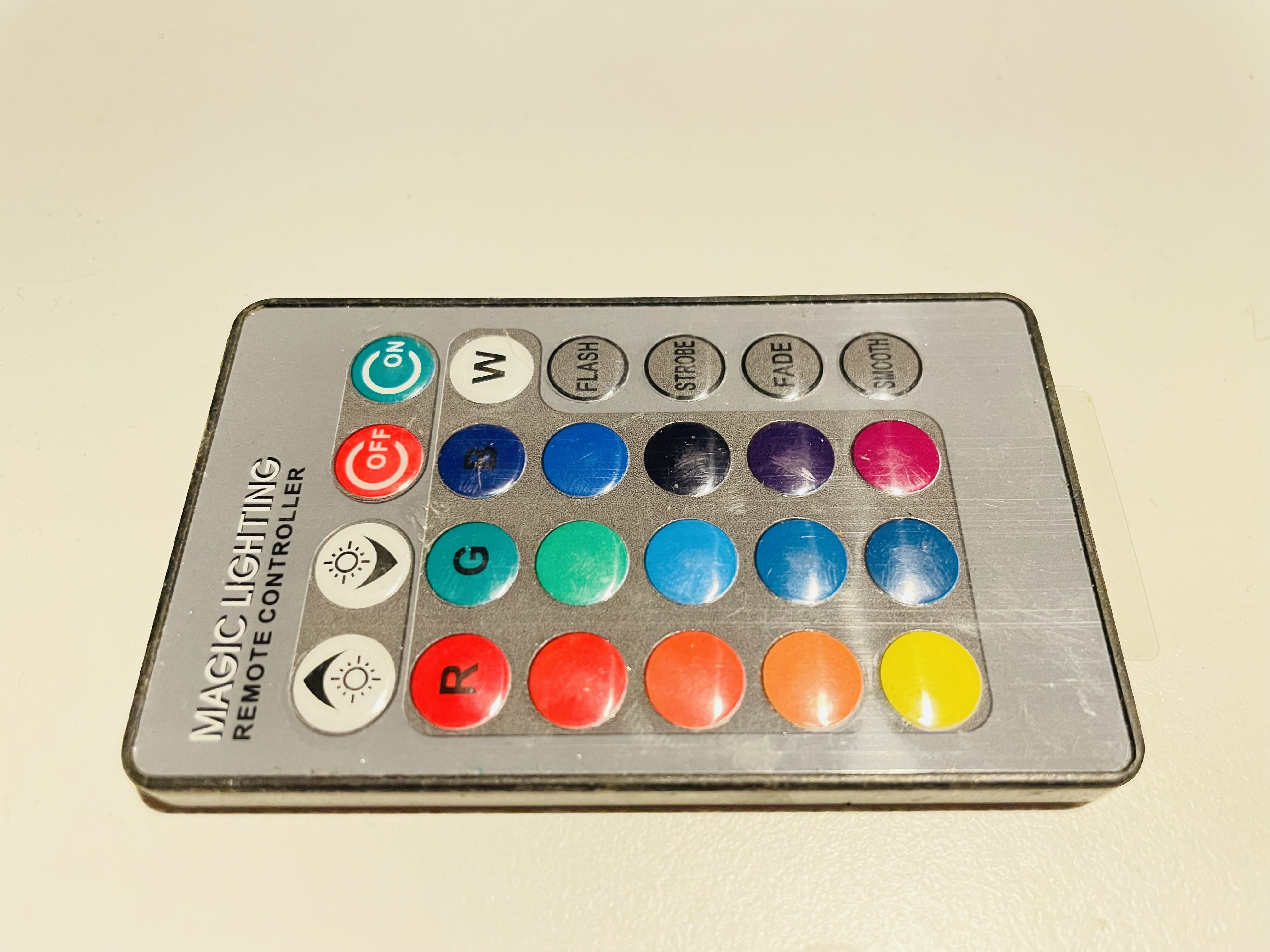 Pilot LED RGB do sterowania