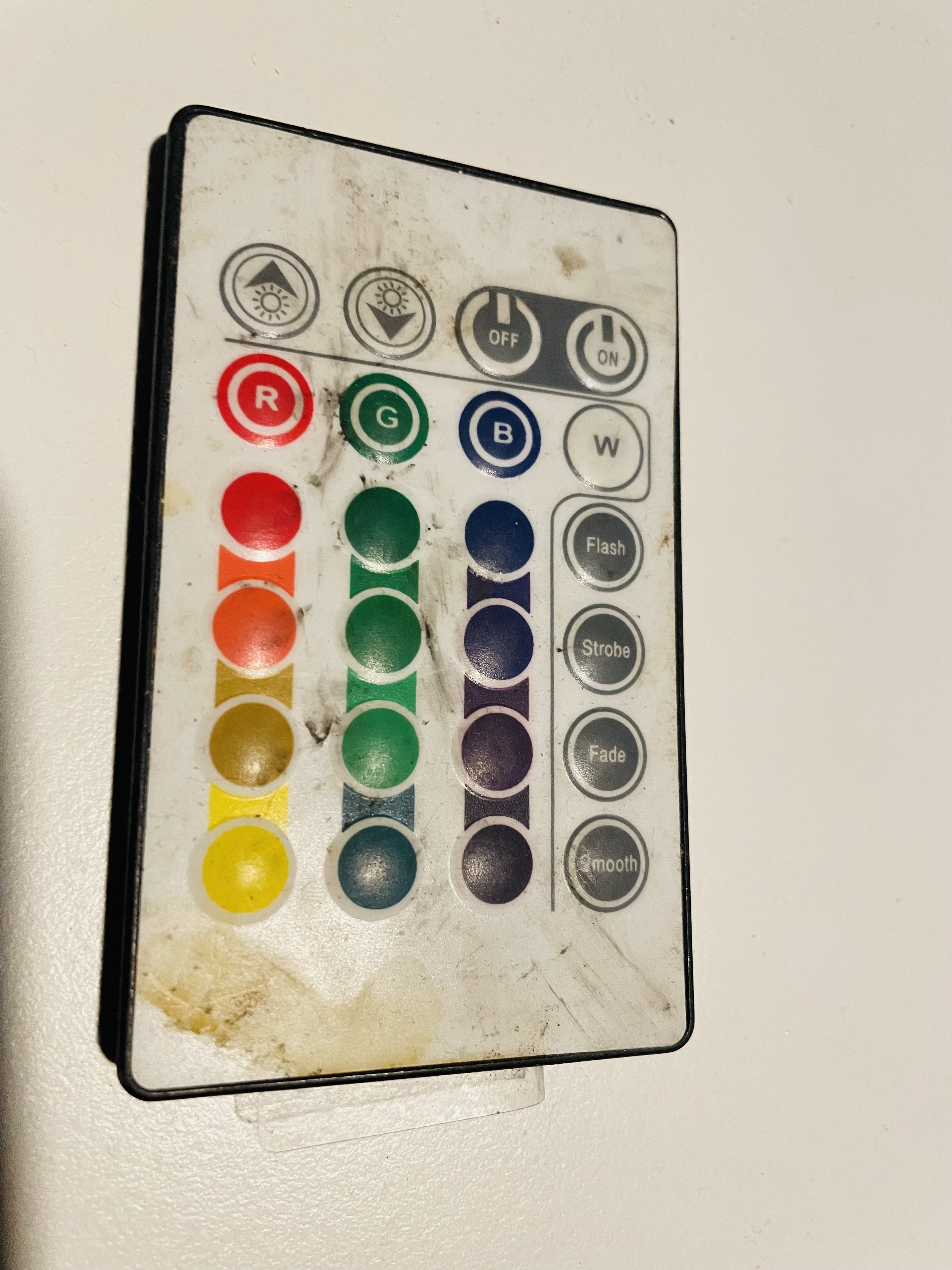 Pilot do sterowania oświetleniem RGB LED