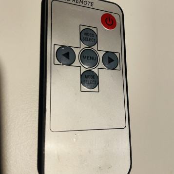 Pilot do sterowania projektorem LCD Remote