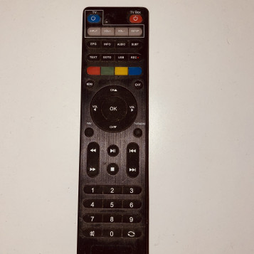 Pilot do sterowania TV Boxem czarny