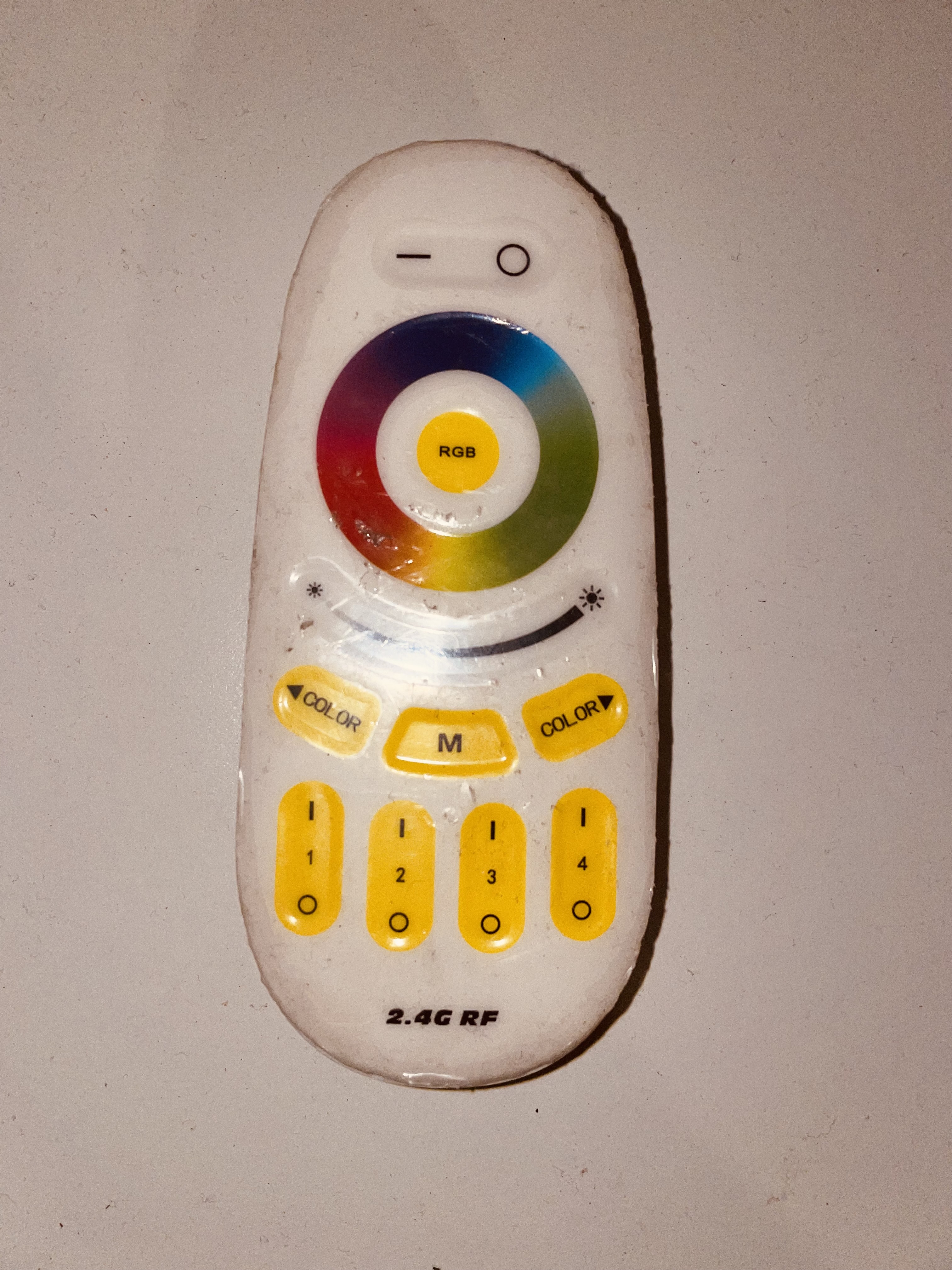 Oryginalny pilot do lampy LED RGB zdalnie sterowanej