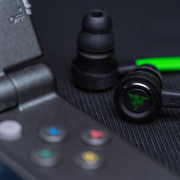 Słuchawki przewodowe dokanałowe Razer Hammerhead V2 1730100 U