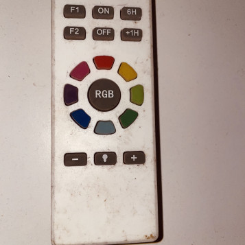 Pilot do sterowania zdalnego taśmą RGB