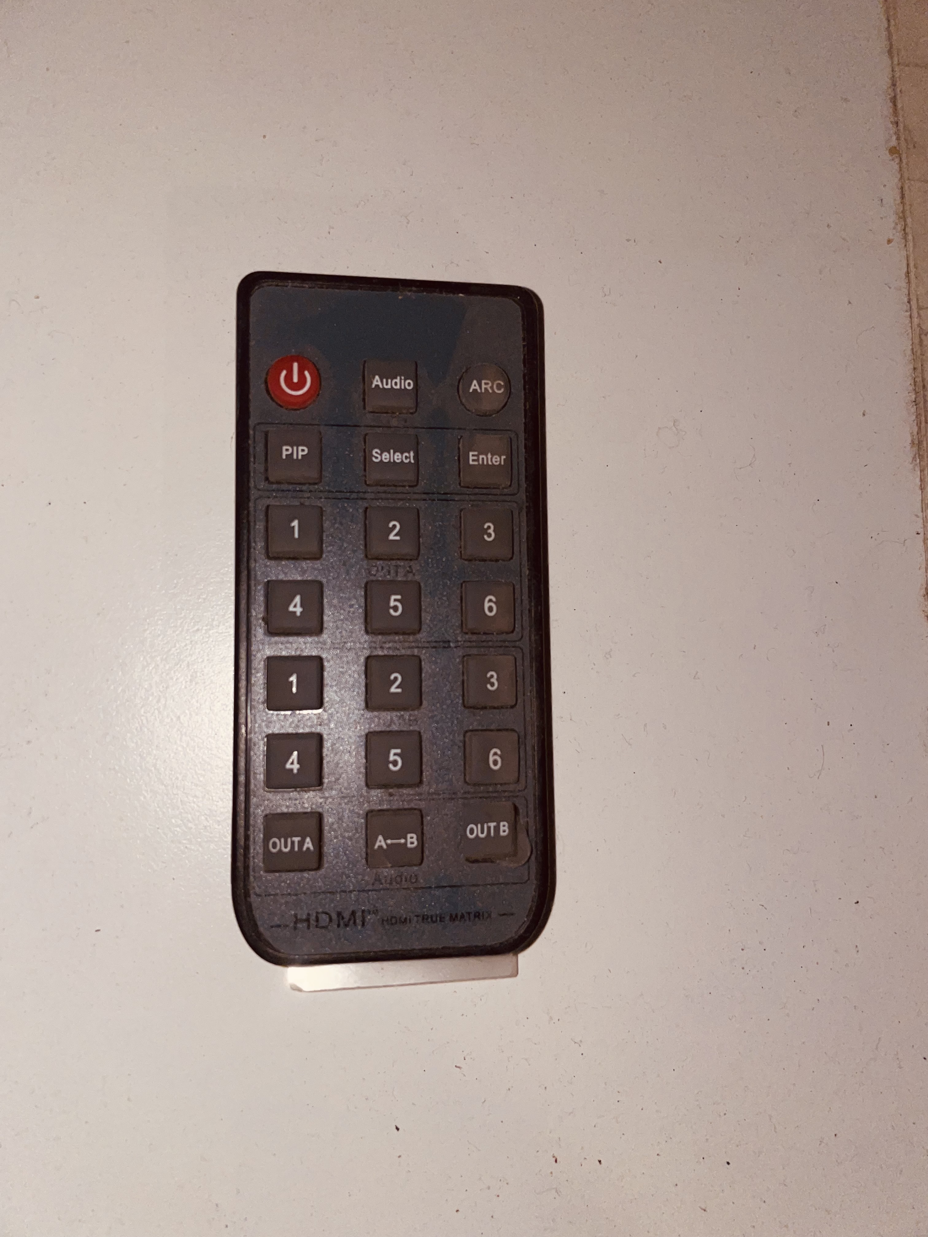 Pilot do sterowania zdalnego AUDIO HDMI