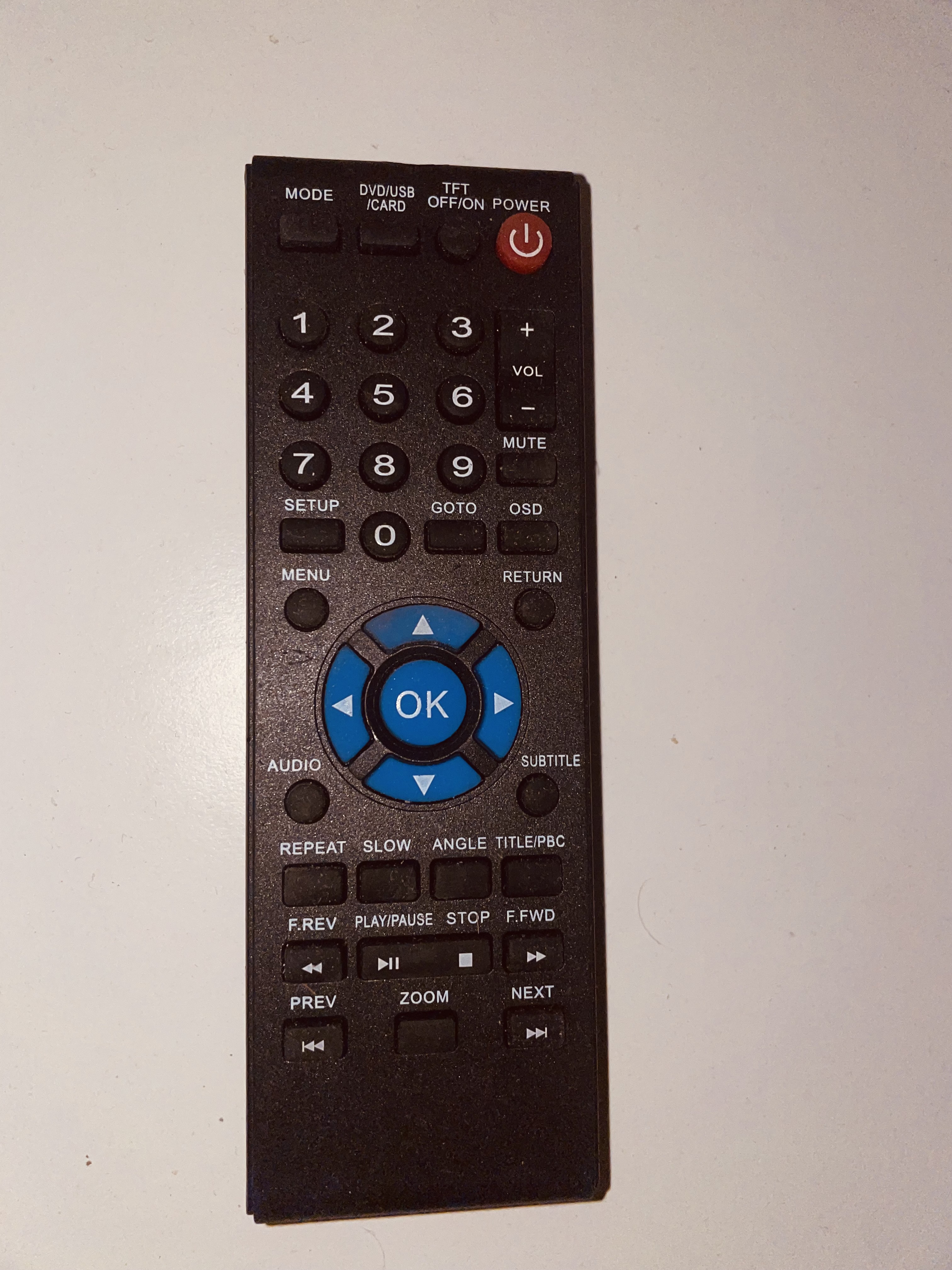 Pilot do sterowania TV telewizorem DVD USB CARD