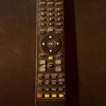 Oryginalny pilot do telewizora Medion PC Auto