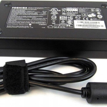 Toshiba PA5084E-1AC3 – zasilacz (używany)