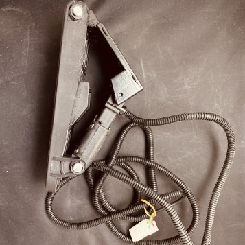 Pedał pneumatyczny na kabel z siłownikiem stalowy