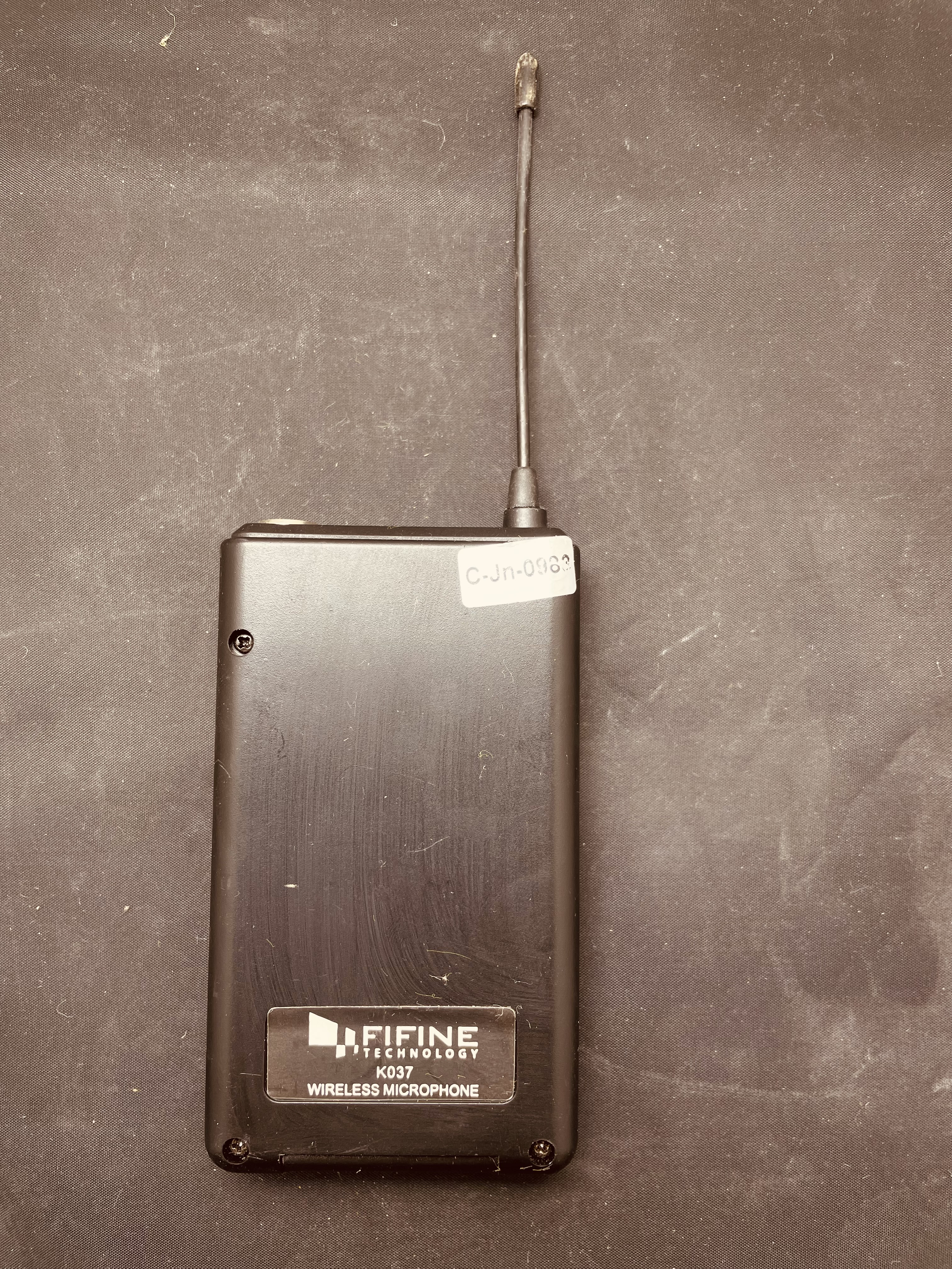 Bezprzewodowy system Bodypack FIFINE K037 20-kanałowy UHF mini XLR