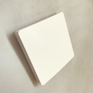 Minimalistyczny włącznik wyłącznik elektrycznych rolet