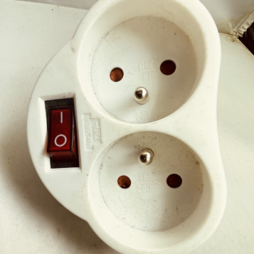 Electrical socket power strip with switch