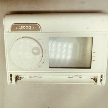 Smart home heating controller computer with LCD