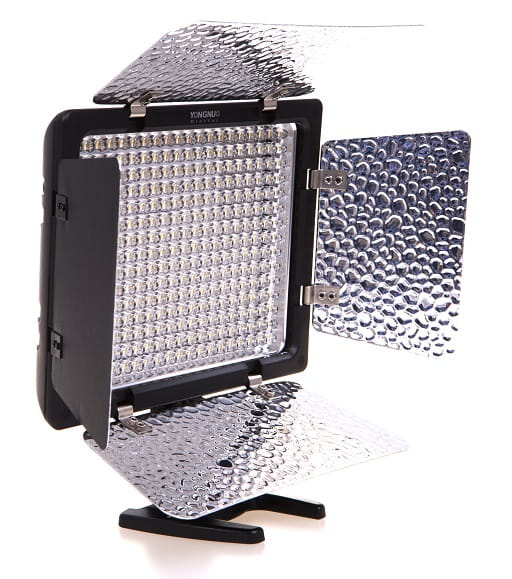 Lampa diodowa 300 LED Yongnuo YN300 III bluetooth