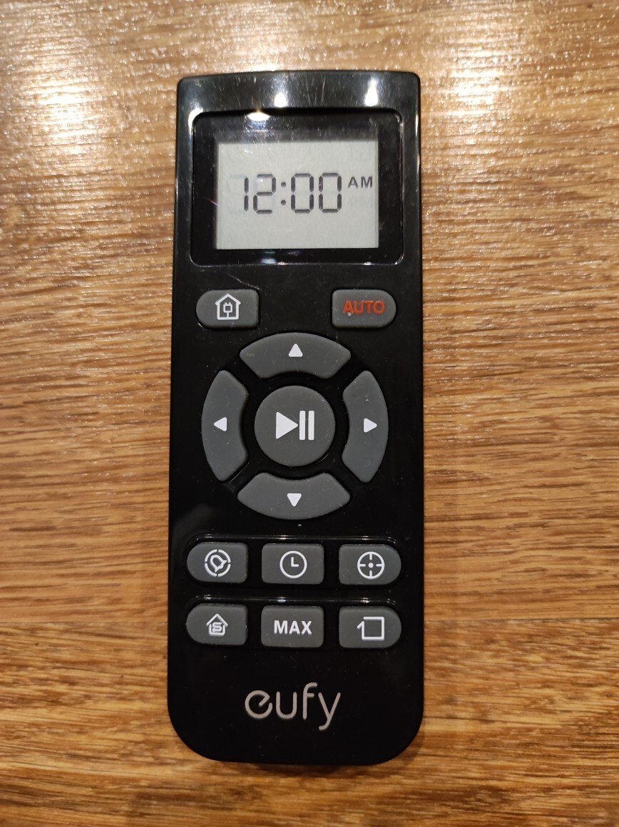 Pilot do samodzielnego odkurzacza Eufy Robovac 11