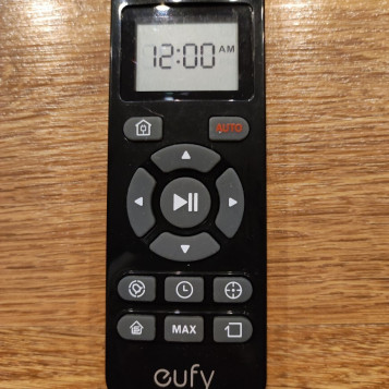 Pilot do samodzielnego odkurzacza Eufy Robovac 11