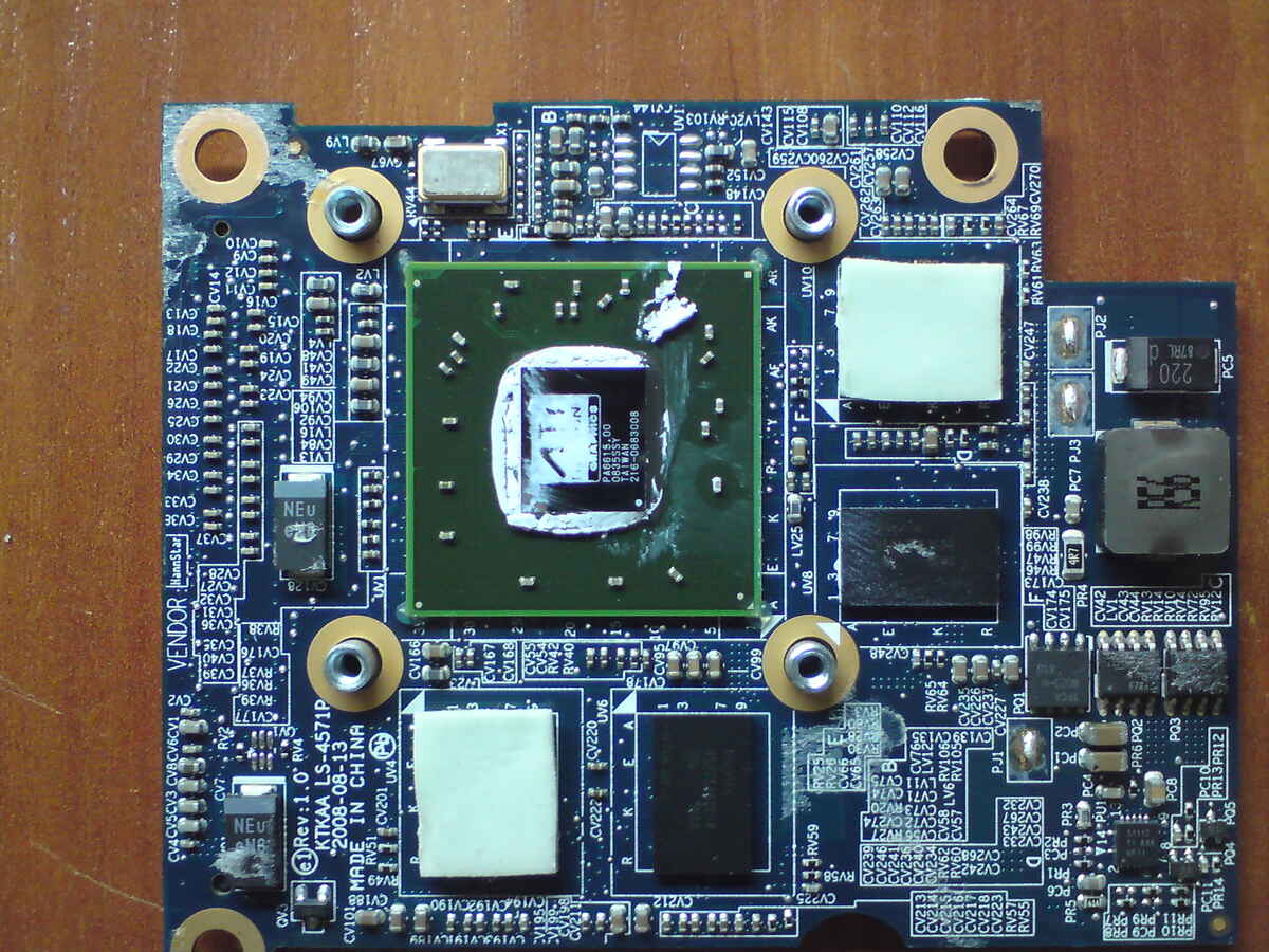 Karta graficzna do laptopa TOSHIBA SATELLITE A300-20P 216-0683008