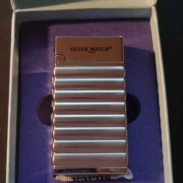Żarowa zapalniczka niemiecka SilverMatch srebrna