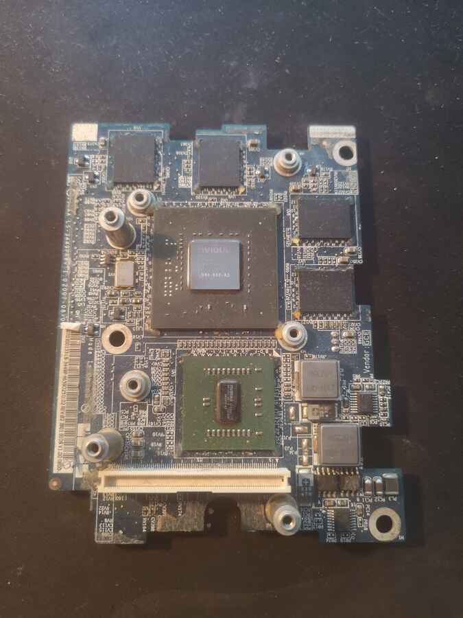 Karta graficzna do laptopa Nvidia GeForce G84-600-A2
