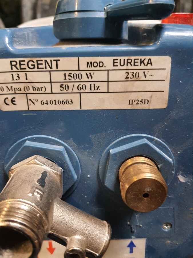Elektryczny podgrzewacz wody bojler Eureka Regent 1500W 13L