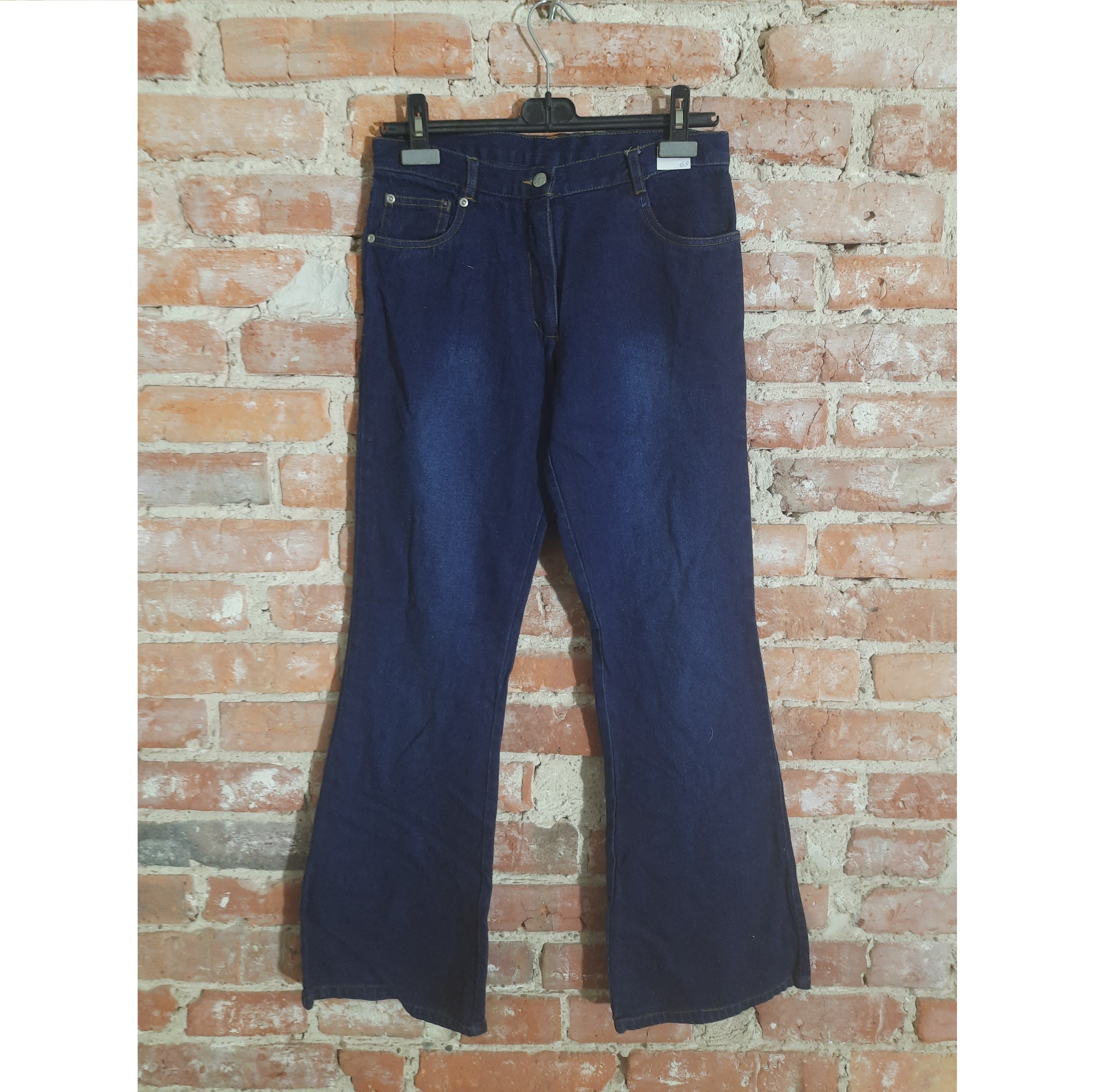 Spodnie damskie jeansowe typu flare leg