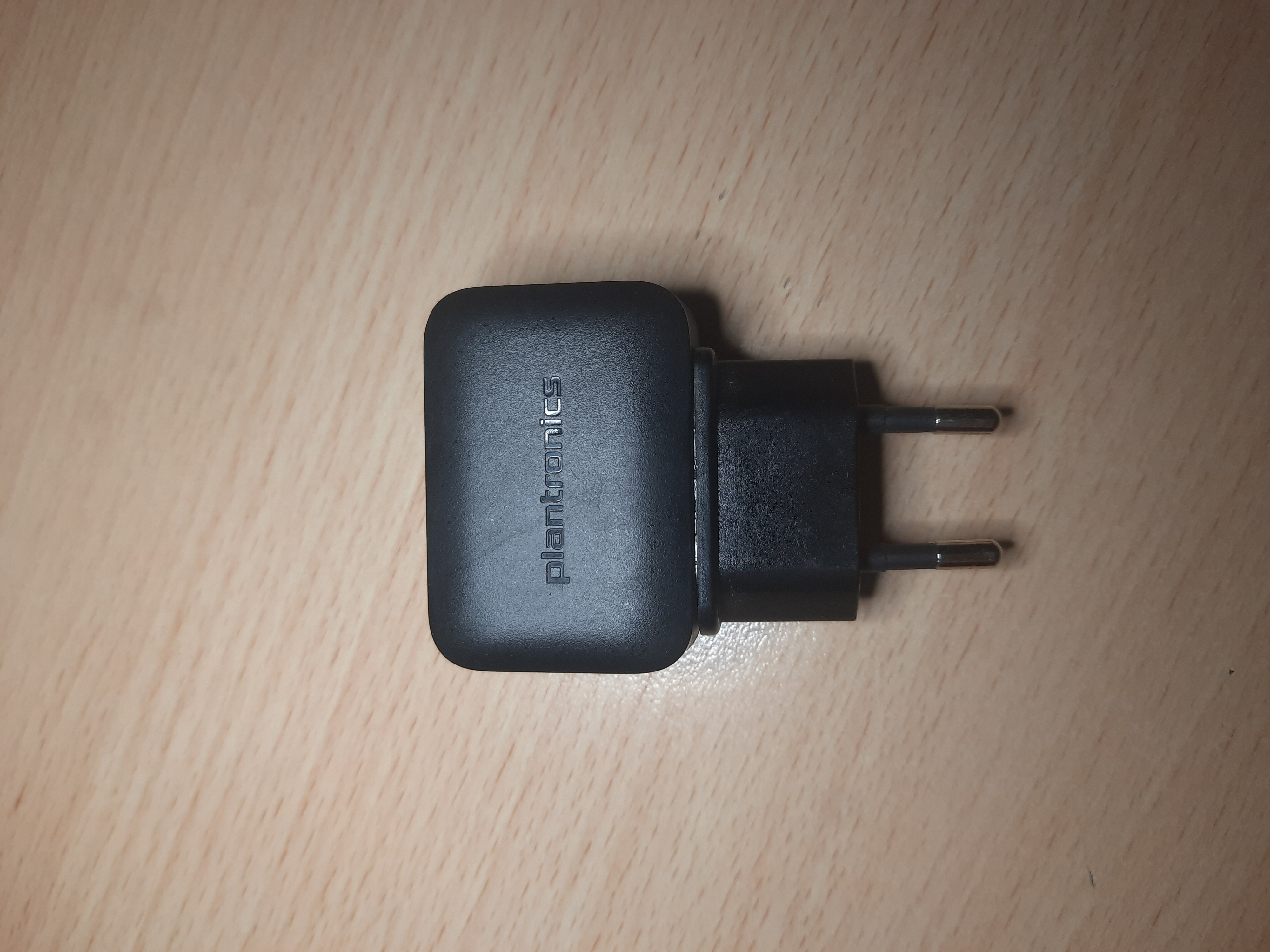 Oryginalna ładowarka sieciowa 5V 750mA Plantronics SSC-4W5 050075