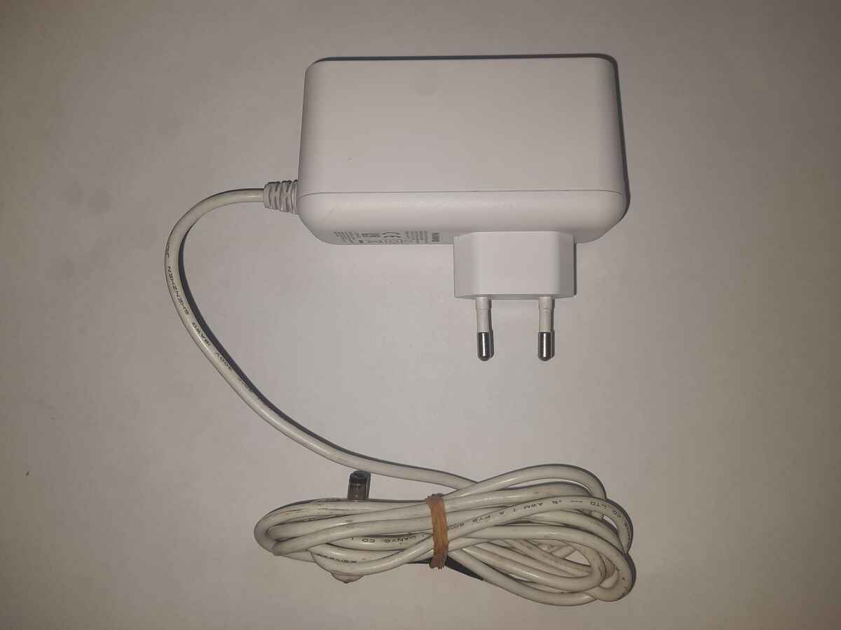 Oryginalny zasilacz Huawei 12V 2A do stacji Vodafon