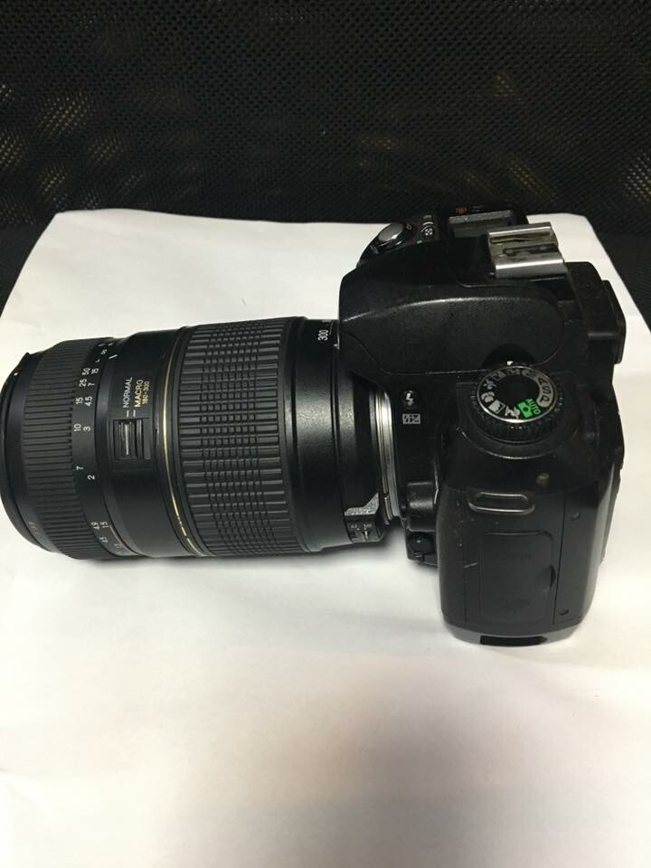 Nikon D70 + obiektyw Tamton AF70-300mm używany stan dobry