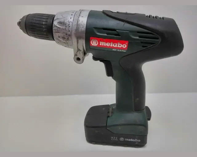Wiertarko-wkrętarka Metabo BSP 15.6 Plus 15.6V + ładowarka i bateria
