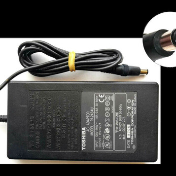 Toshiba PA2484U 40W 15V 2,7A – zasilacz – stan: nowy