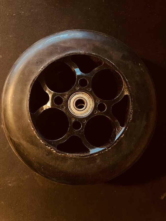 Tylne koło do hulajnogi elektrycznej 140mm czarne