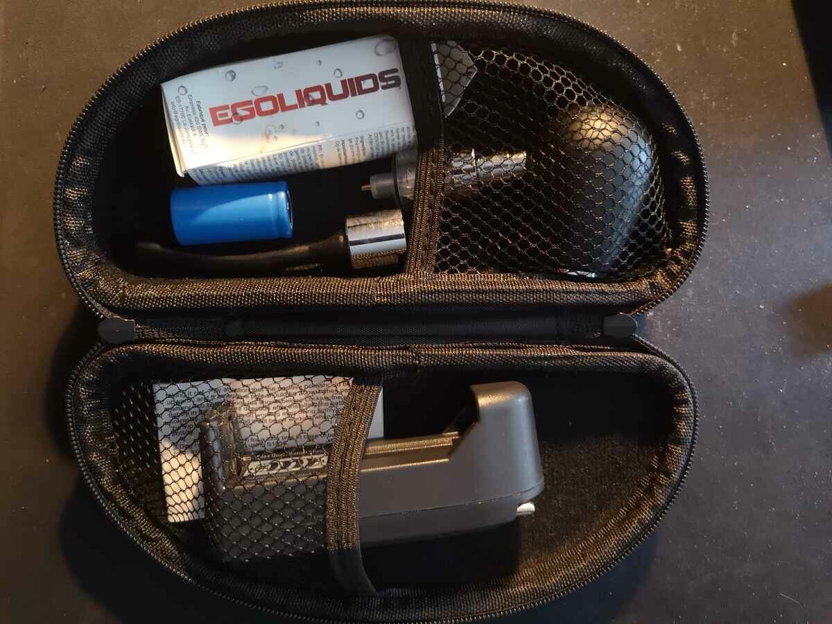Vape Pipe Kamry K1000 E-Pipe Case + Ładowarka czarny