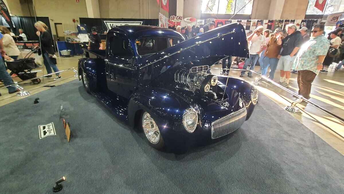 1941 Willys Pickup – Supercharged Show Truck w Stylu Pro Street