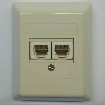 Gniazdko internetowe 2x RJ45 LAN - idealne rozwiązanie dla sieci [2025]