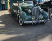 Packard z lat 30. w oryginalnej patynie – przedwojenna elegancja na zlocie klasyków – zdjęcie 2
