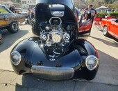 Czarny Willys coupe z 1941 roku z kompresorem przez maskę – gasser w stylu drag racingu – zdjęcie 2
