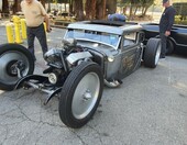 Rat rod z odsłoniętą ramą i wnętrzem z blachy – hot rod zbudowany w garażu od zera – zdjęcie 1