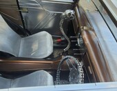 Rat rod z odsłoniętą ramą i wnętrzem z blachy – hot rod zbudowany w garażu od zera – zdjęcie 2