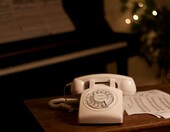 Opis 60s Mobile – telefon retro z kartą SIM, obrotowa tarcza, biały – zdjęcie 4
