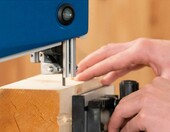 Scheppach HBS25 – piła taśmowa do drewna, wysokość przepustu 80 mm – zdjęcie 4