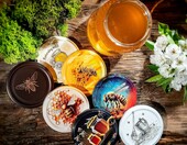 Słoiki na miód KADAX 900 ml, komplet 48 szt., czarno-złote – zdjęcie 5