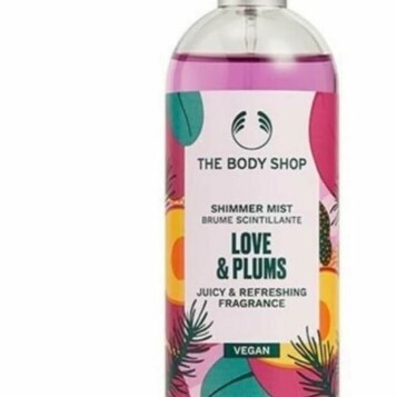 The Body Shop Miłość i Śliwki – połyskująca mgiełka do ciała 100 ml