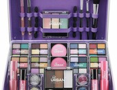 Love Urban Beauty Bliss kuferek do makijażu wegański zestaw – zdjęcie 1