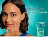 NIVEA Derma Skin Clear Scrub 150 ml - peeling do twarzy – zdjęcie 2