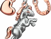 FABACH breloczek podkowa i serce - metalowy gadżet dla jeźdźca – zdjęcie 1