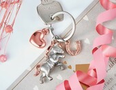 FABACH breloczek podkowa i serce - metalowy gadżet dla jeźdźca – zdjęcie 5