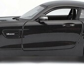 Maisto Mercedes-AMG GT – model samochodu w skali 1:18, czarny – zdjęcie 3